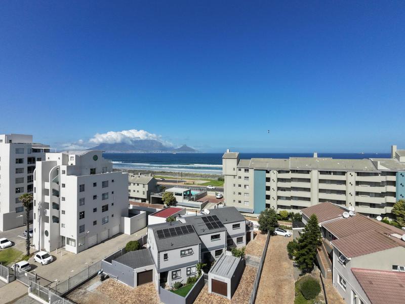 3 Bedroom Property for Sale in Bloubergrant Western Cape